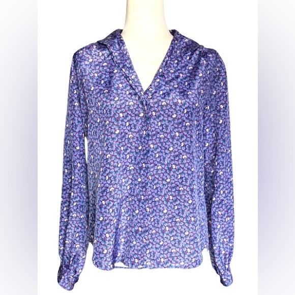 🌞3/$18🌞Vintage Jos A. Bank Clothiers Shiny Lavender Blouse With Lily Pattern - Picture 1 of 4